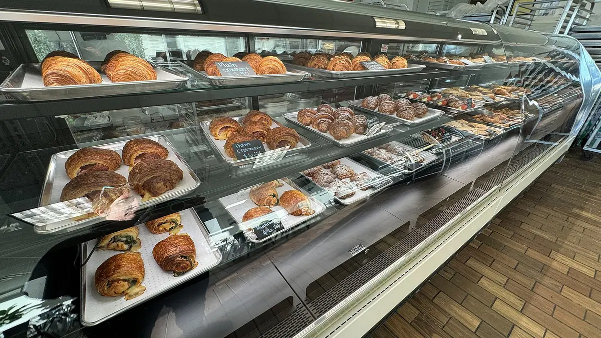Middle Eastern Bakery bakes